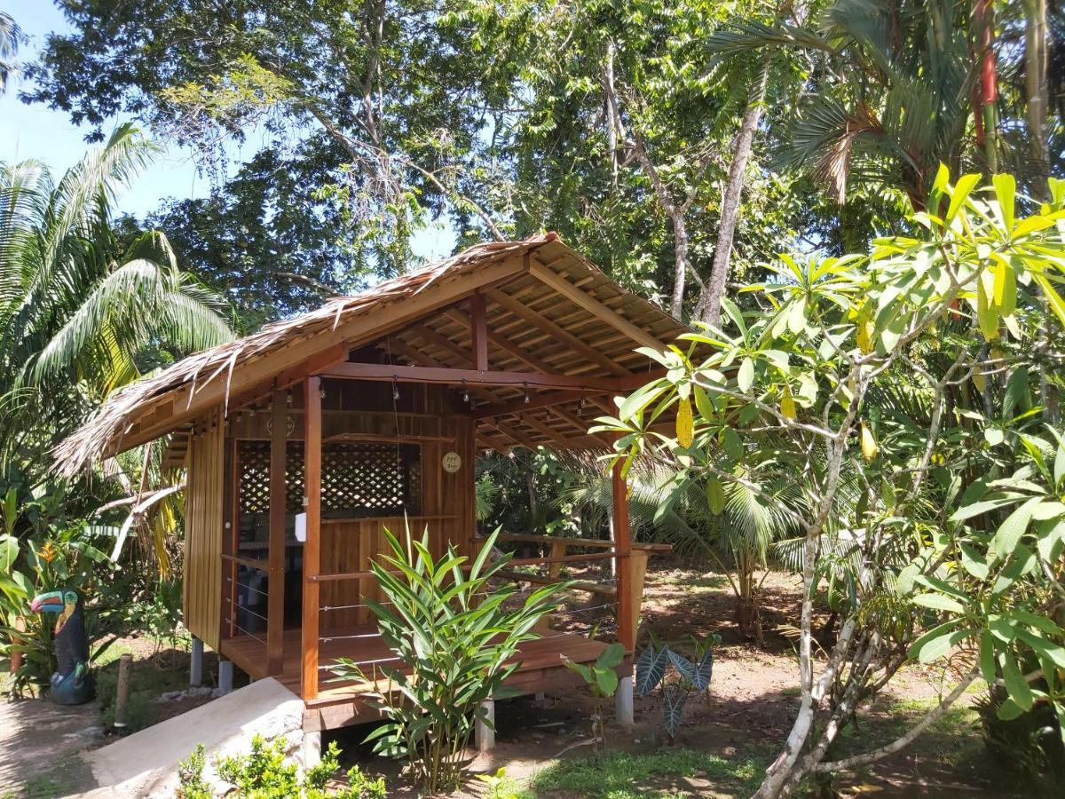 Bungalows Ache Cahuita Exterior photo